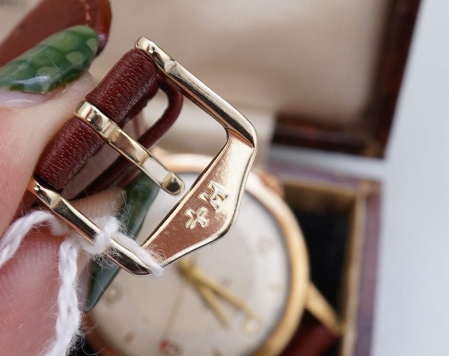 A gentleman's 1950's? 9ct gold Smiths Everest manual wind wrist watch